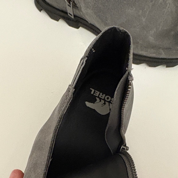 SOREL Women's Joan of Artic Wedge III Lug Sole Zip Booties Gray - Picture 3 of 7